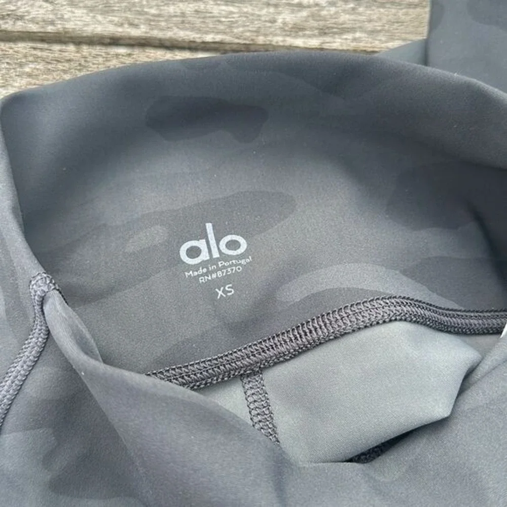 Alo Yoga Vapor Camouflage High Waist Biker Shorts In Black‎ Size XS NWT